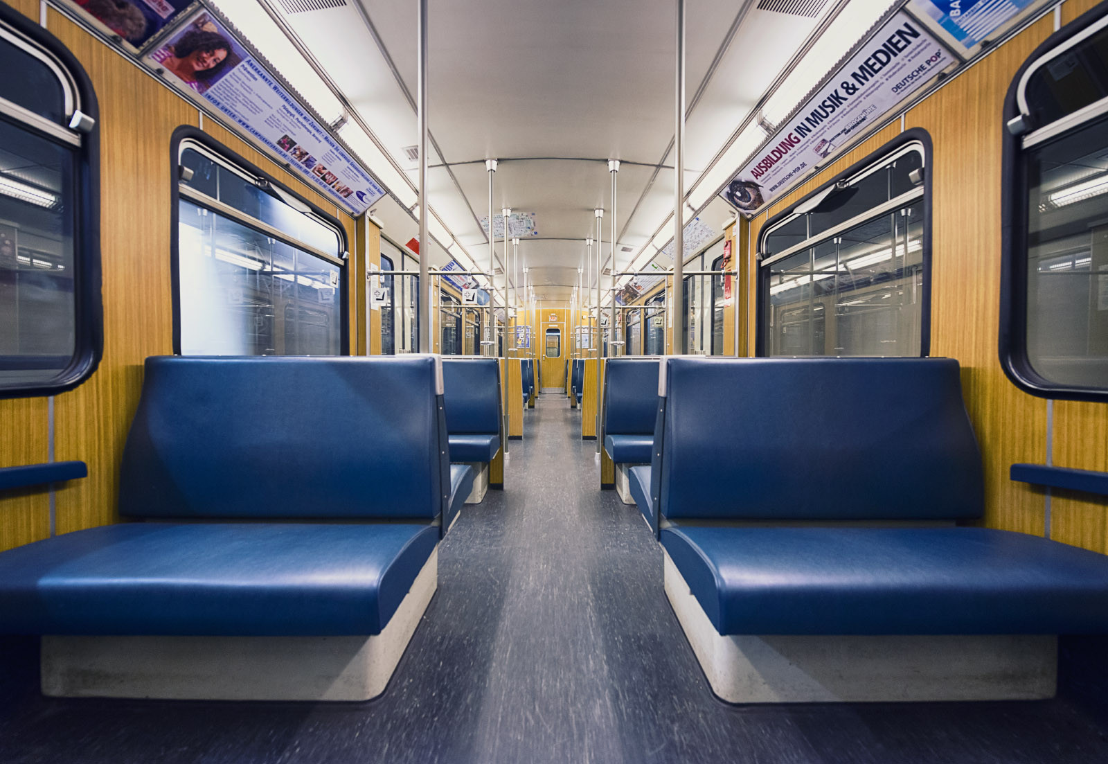 U-Bahn München, innerhalb eines Zuges